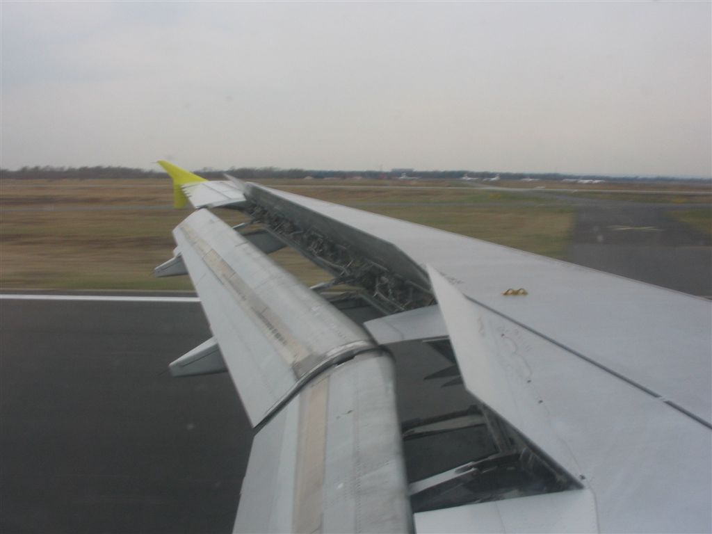 Landung in K�ln/Bonn...