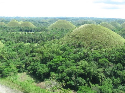 Die Chocolate Hills...